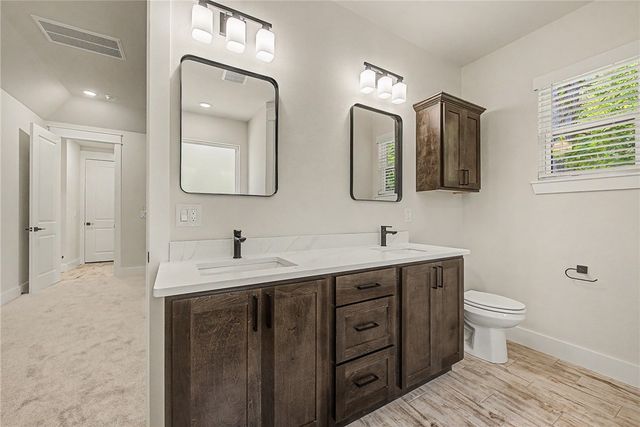29 Stirling Lane, Bella Vista, AR 72715
