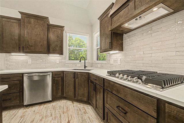 29 Stirling Lane, Bella Vista, AR 72715