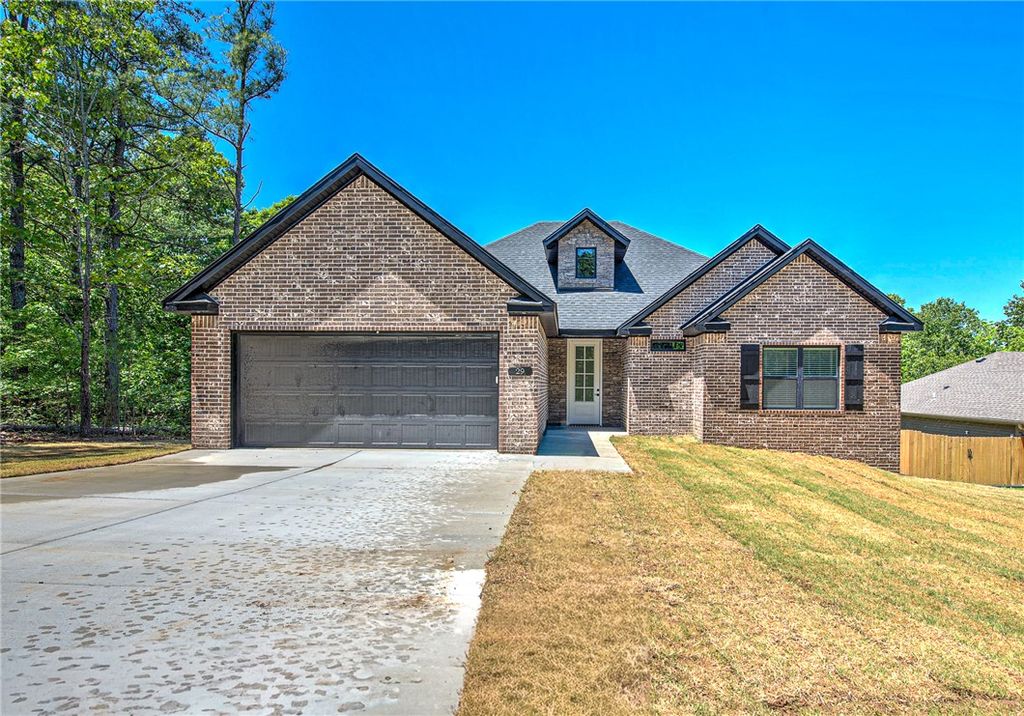 29 Stirling Lane, Bella Vista, AR 72715