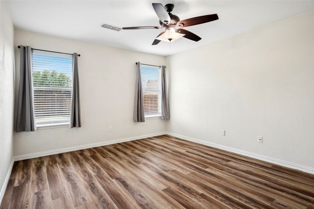 316 Matlock Meadow Drive, Arlington, TX 76002