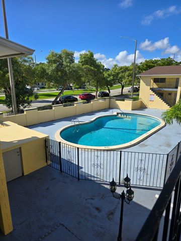 2285 NE 172nd Street 12, North Miami Beach, FL 33160