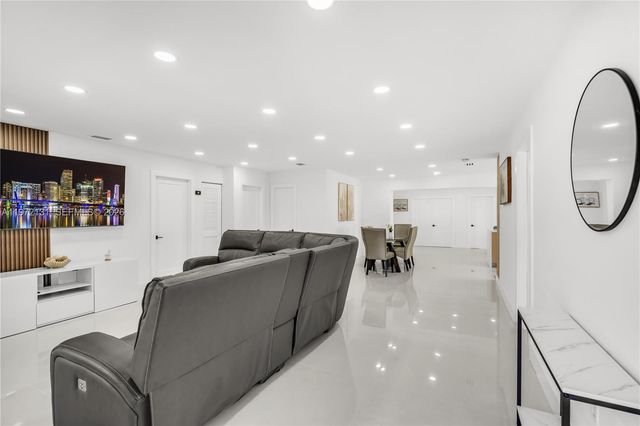 348 NE 117th Street, Miami, FL 33161