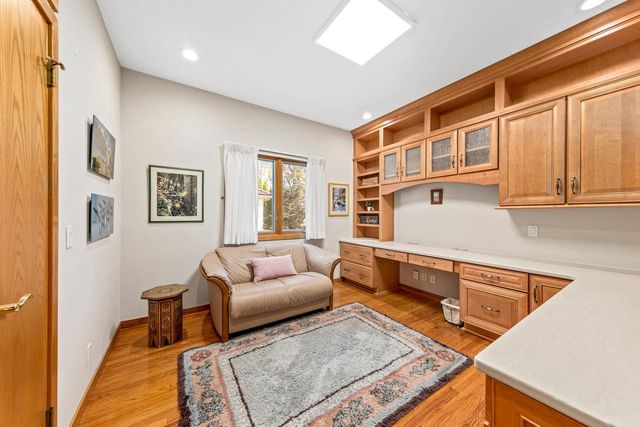 921 W Main STREET, Lake Geneva, WI 53147