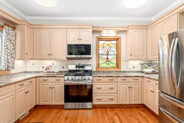 921 W Main STREET, Lake Geneva, WI 53147