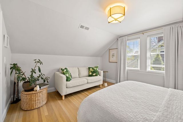 76 Perkins St, Stoneham, MA 02180
