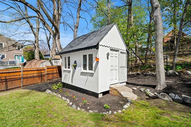 76 Perkins St, Stoneham, MA 02180
