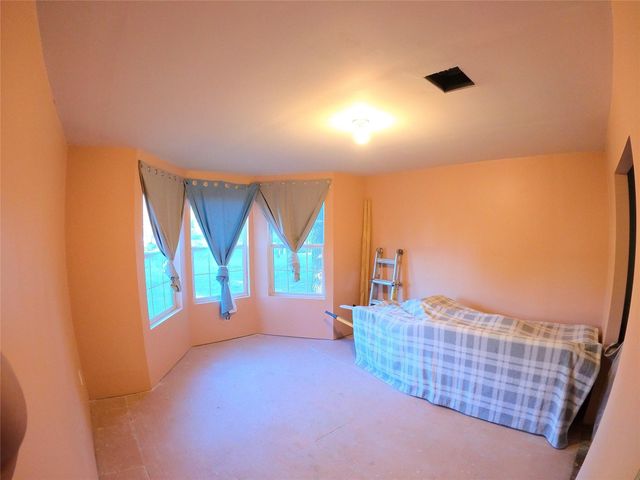 298 County Road 3410, Cleveland, TX 77327