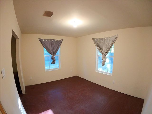 298 County Road 3410, Cleveland, TX 77327