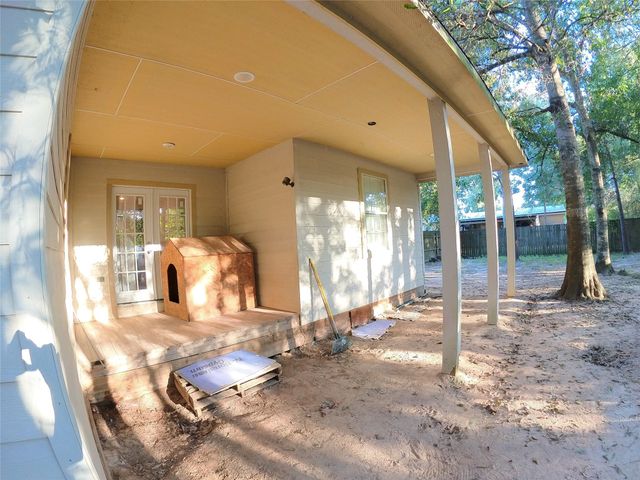 298 County Road 3410, Cleveland, TX 77327