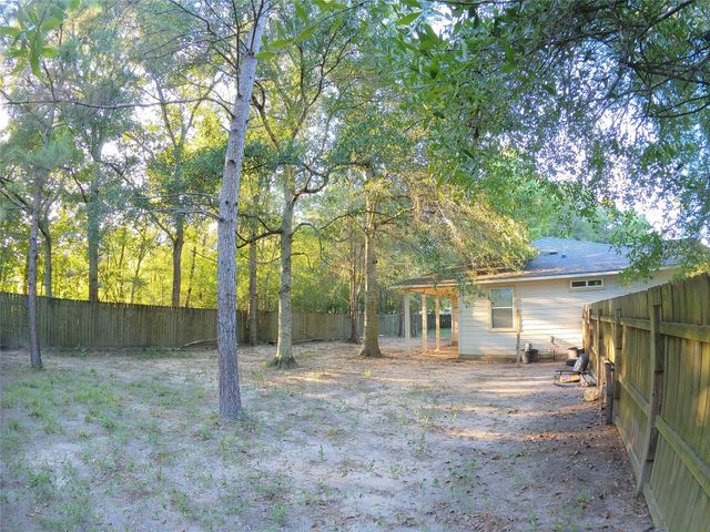 298 County Road 3410, Cleveland, TX 77327