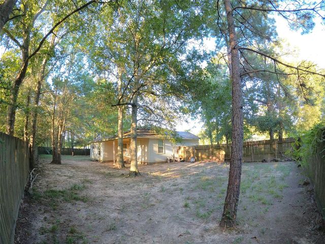 298 County Road 3410, Cleveland, TX 77327