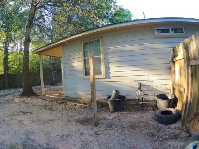298 County Road 3410, Cleveland, TX 77327