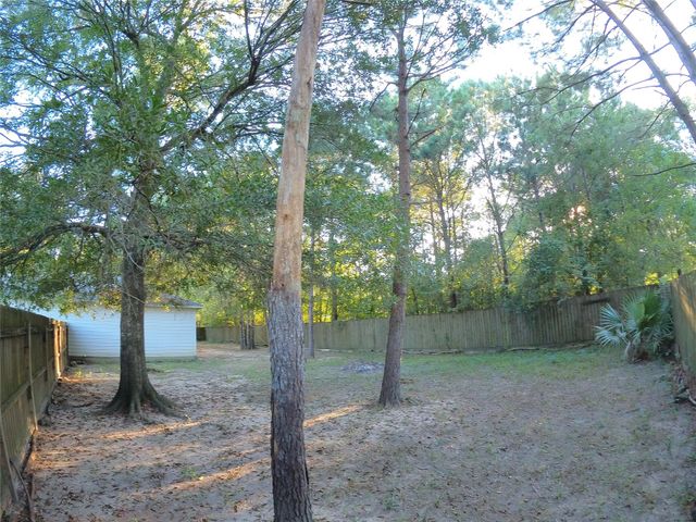 298 County Road 3410, Cleveland, TX 77327