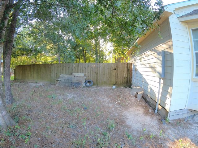 298 County Road 3410, Cleveland, TX 77327