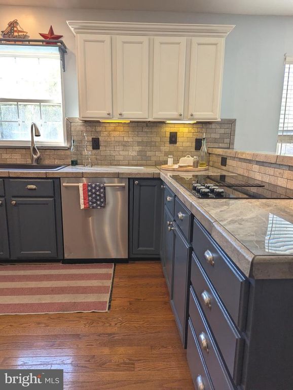 9066 COTTAGE LOOP, Bristow, VA 20136