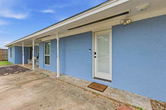 3227 Cliffdale Street, Houston, TX 77091