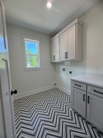 6716 N Detonti Rd, Bauxite, AR 72011