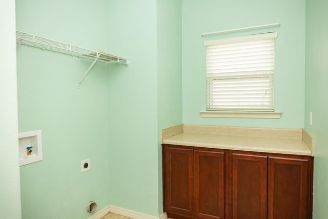 180 Peoria Boulevard, Crestview, FL 32536