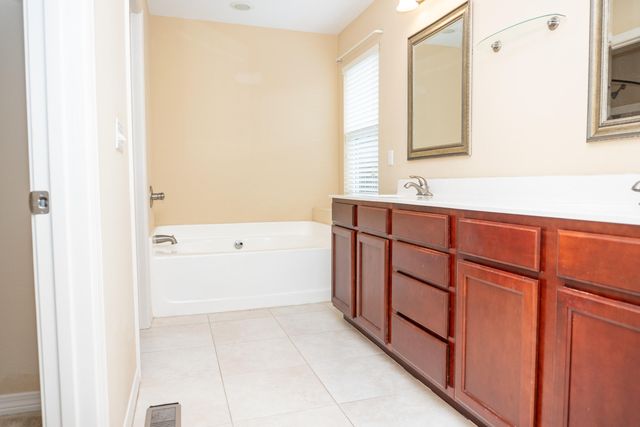 180 Peoria Boulevard, Crestview, FL 32536