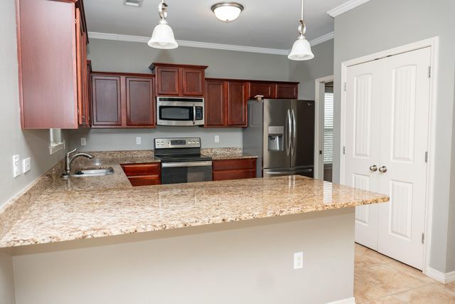 180 Peoria Boulevard, Crestview, FL 32536