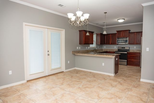 180 Peoria Boulevard, Crestview, FL 32536