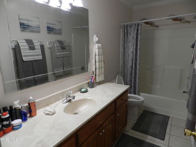 128 Meadow Springs Lane, Mount Carmel, TN 37645