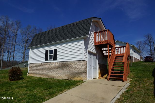 128 Meadow Springs Lane, Mount Carmel, TN 37645