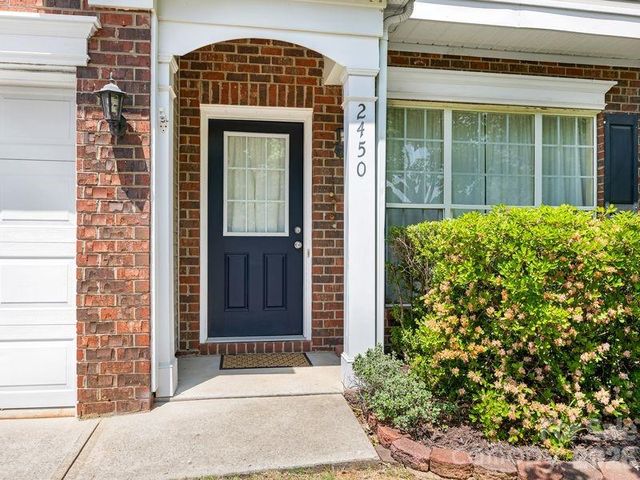 2450 Normancrest Court, Charlotte, NC 28270