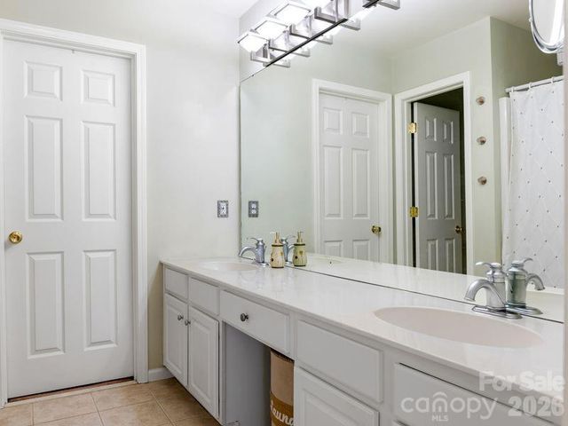 2450 Normancrest Court, Charlotte, NC 28270