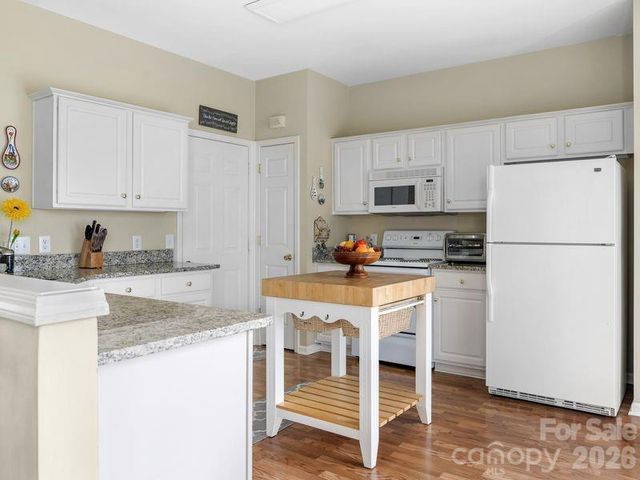2450 Normancrest Court, Charlotte, NC 28270