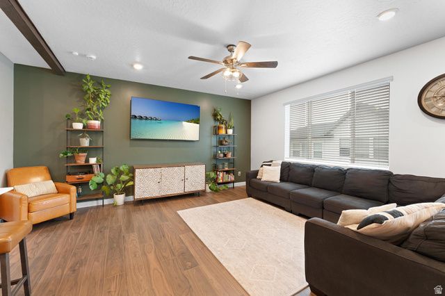 933 W LUCKY CLOVER DR, Saratoga Springs, UT 84045