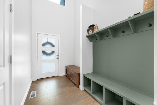 933 W LUCKY CLOVER DR, Saratoga Springs, UT 84045