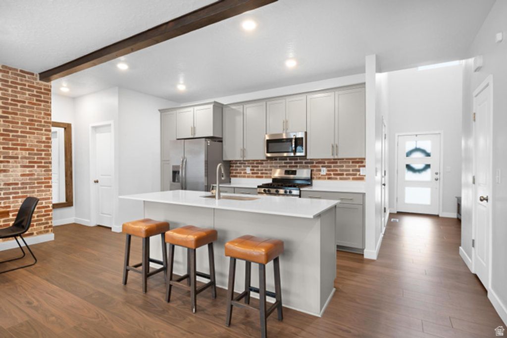 933 W LUCKY CLOVER DR, Saratoga Springs, UT 84045