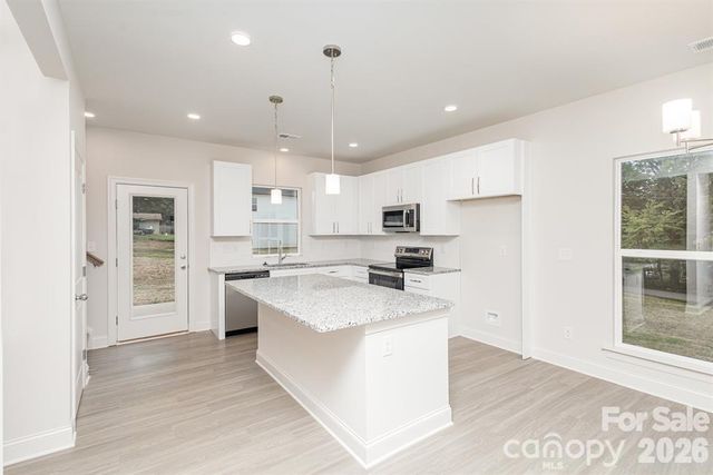 225 Butterfield Circle, Statesville, NC 28625