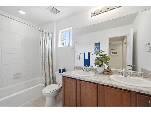 1617 Northcroft Dr, Windsor, CO 80550