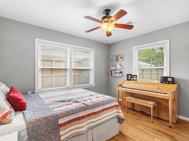 110 Marshall Street, League City, TX 77573