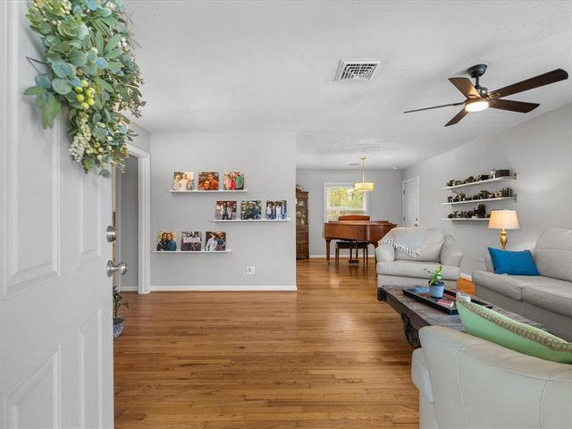 110 Marshall Street, League City, TX 77573