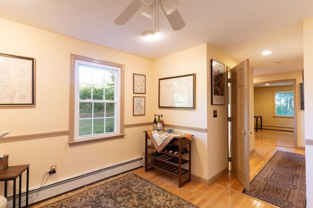 74 Old Farm Rd, Sturbridge, MA 01566