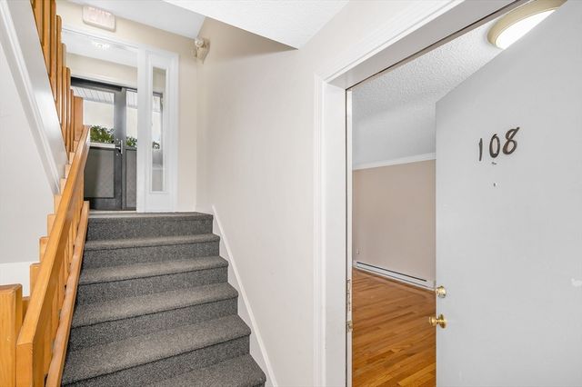 10 Abbey Rd 108, Leominster, MA 01453