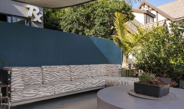 1411 Edgehill Place, Pasadena, CA 91103