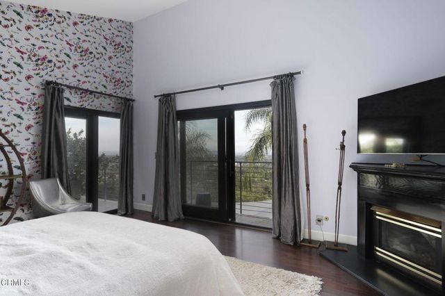 1411 Edgehill Place, Pasadena, CA 91103