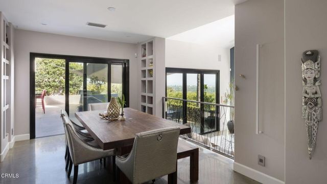 1411 Edgehill Place, Pasadena, CA 91103
