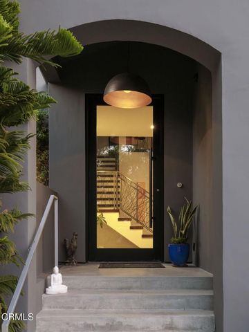 1411 Edgehill Place, Pasadena, CA 91103