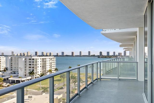 220 Lake Shore Drive 817, Lake Park, FL 33403