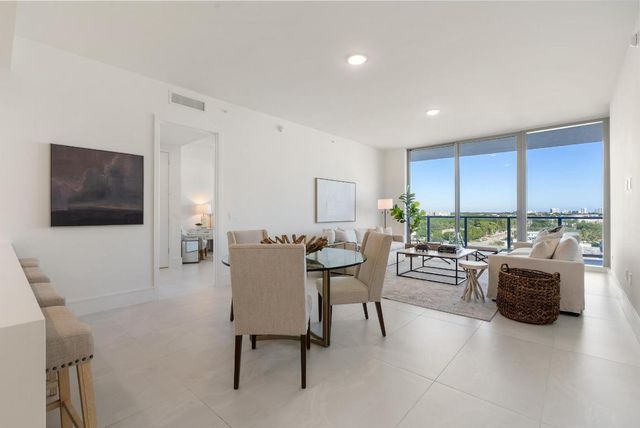 220 Lake Shore Drive 817, Lake Park, FL 33403