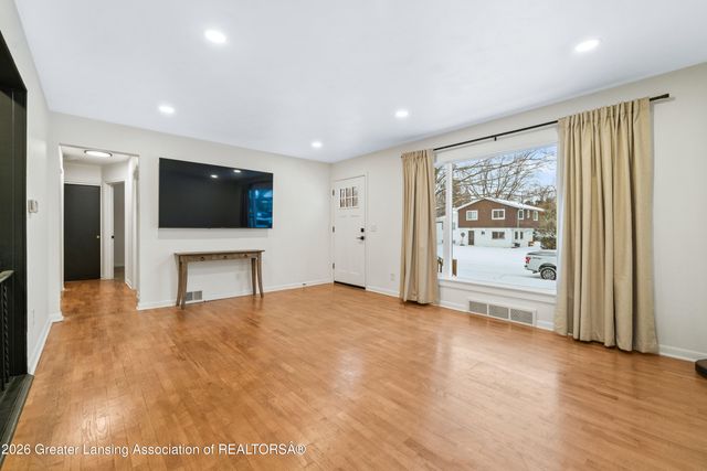 1003 Delridge Road, East Lansing, MI 48823