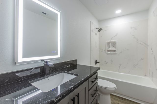 1025 Kane Street, Bellmead, TX 76705