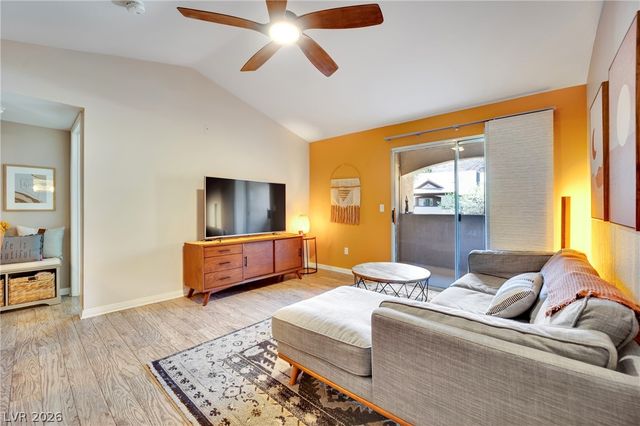 231 West Horizon Ridge Parkway 1227, Henderson, NV 89012