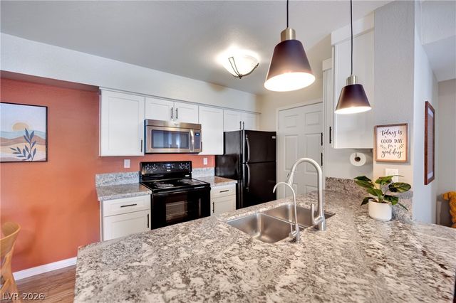 231 West Horizon Ridge Parkway 1227, Henderson, NV 89012