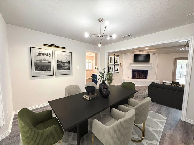 1912 E Branch Hollow Drive, Carrollton, TX 75007